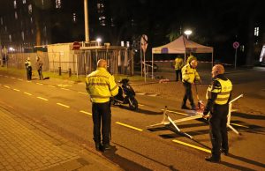 Politie doet groot onderzoek op de Julianalaan in Delft na ernstig ongeval (11 Maart 2019)