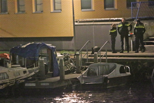 24 november Nachtelijke vechtpartij op boot; gewonden en twee aanhoudingen Verheeskade Den Haag