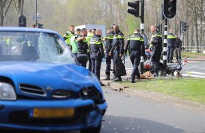 17-jarige scooterrijdster overlijdt na aanrijding Melis Stokelaan Den Haag