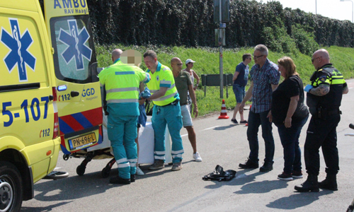 22 april Twee fietsers gewond na aanrijding Lotsweg Den Hoorn