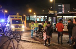 30 oktober Twee gewonden na aanrijding tussen fiets en lijnbus Zuidwal Delft