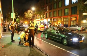 Twee voertuigen beschadigd na ongeval Hoefkade Den Haag