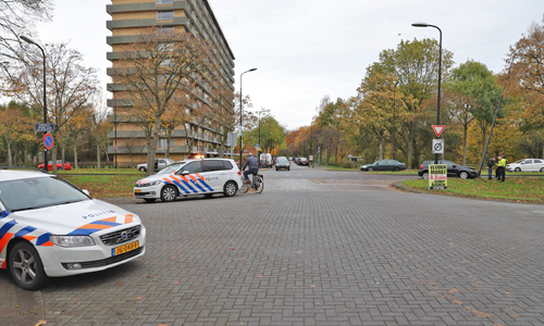12 november Auto belandt tegen lantaarnpaal na aanrijding Generaal Spoorlaan Rijswijk