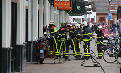 18 maart Chemische reactie na menging ontstoppingsmiddelen C1000 Wassenaar