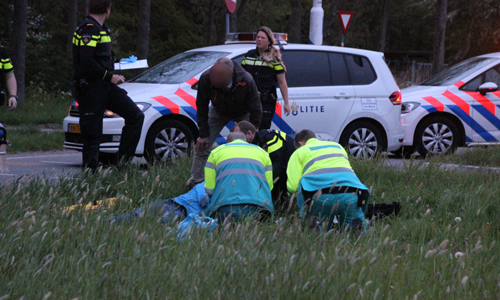 24 april Fietser zwaargewond na aanrijding met auto Poeldijkseweg Den Haag
