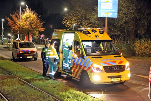 12 november Man neergestoken bij tramhalte; verdachte aangehouden De Uithof Jaap Edenweg Den Haag
