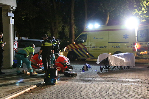 14 augustus Man valt van twee hoog naar beneden Binnenklingen Den Haag ...