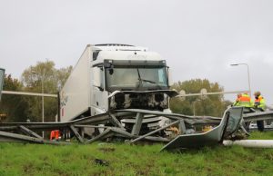 Flinke file door ongeval Kruithuisplein Delft