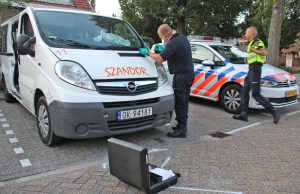 Dronken automobilist in de boeien na dollemansrit Helmstraat Monster