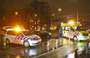 22 december Voetganger gewond na klap op voorruit Kneuterdijk Den Haag