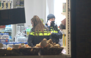 Verdachte op de vlucht na overval Van Zeggelenlaan Den Haag