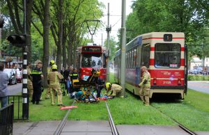 Voetgangster overleden na aanrijding met tram Martinus Nijhofflaan Delft