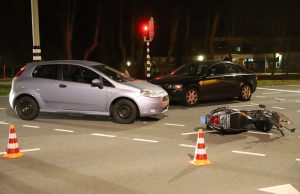 Bestuurster snorscooter gewond bij ongeval Westvlietweg Den Haag