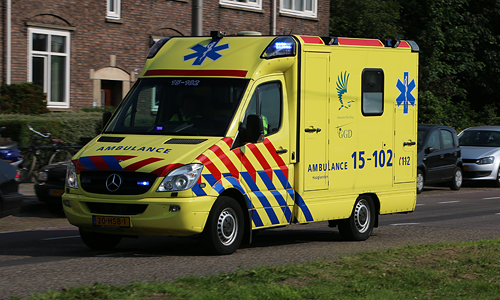 2 juni Twee gewonden na aanrijding met scooter Wateringsevest Delft