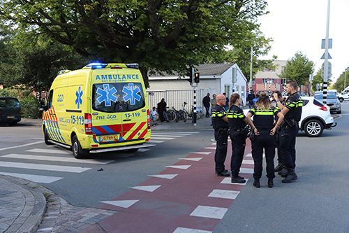 17 augustus Fietsster gewond na aanrijding met auto Fruitweg Den Haag