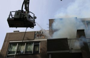 Flinke rook bij woningbrand Stille Putten Delft