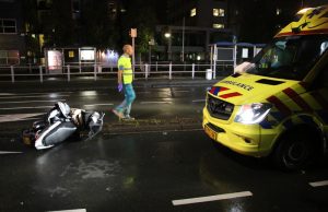 Scooterrijder raakt gewond bij aanrijding Volmerlaan Rijswijk