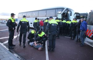 Supporters AHOUD Devils stilgezet na onrustig A4 Den Hoorn