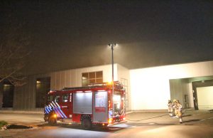 Loods van tuinder vol rook door brand Hooghe Beer Kwintsheul