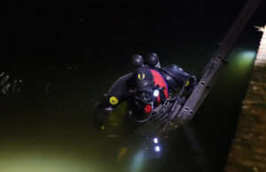 Zoekactie na aantreffen van deelscooter langs waterkant Lijnbaan Den Haag
