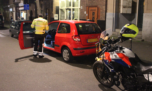 11 mei Vier mannen aangehouden na vondst vuurwapen Stationsweg Den Haag