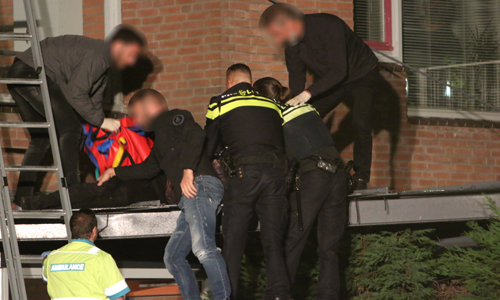 15 september Verwarde man valt van dak Laveibos Zoetermeer