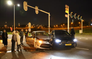 Flinke schade na aanrijding Laan van Delfvliet Den Haag
