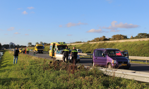 22 september Auto te water en twee gewonden na ongeluk op de Wippolderlaan Wateringen