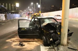 Twee gewonden na eenzijdig ongeval Neherkade Den Haag