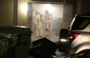 Seniorencomplex vol rook door containerbrand Mozartlaan Den Haag