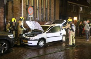 Nog een geparkeerde auto in brand gestoken Haverschidtstraat Den Haag