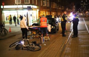 Fietser gewond na aanrijding Oudemansstraat Den Haag