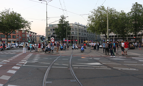 1 juli Politie beëindigd nieuwe demonstratie in Haagse Schilderswijk