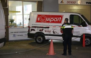 Nachtelijke overval op autobedrijf Marktweg Den Haag