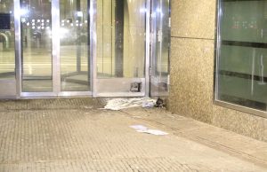 Vrouw aangehouden na brand bij Tweede Kamer Lange Poten Den Haag