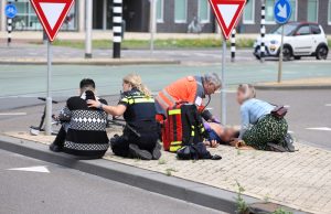 Wielrenner zwaargewond bij aanrijding Westlandseweg Delft