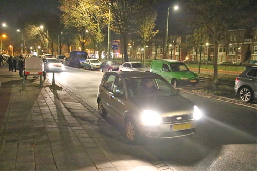 24 november Automobilist gevlucht na aanrijding bij inparkeren Loosduinsekade Den Haag
