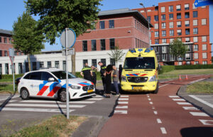 Maaltijdbezorger raakt gewond na ongeval op rotonde Willem Dreeslaan Zoetermeer
