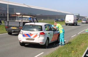 Twee politievoertuigen beschadigd bij aanrijding Wippolderlaan Wateringen