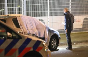 Stoffelijk overschot aangetroffen in geparkeerde auto Dynamostraat Den Haag