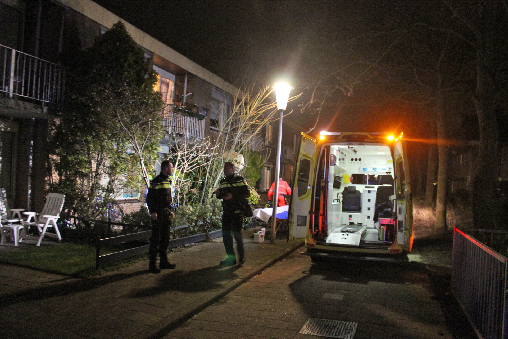 30 maart Vrouw zwaargewond geraakt na val van balkon Topaas ´s-Gravenzande