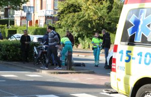 Fietser gewond na aanrijding met auto Laan van nieuw Oosteinde Voorburg