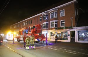 Brandweer rukt uit voor brand in restaurant Goeveneurlaan Den Haag