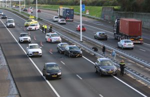 Kop-staart aanrijding zorgt voor forse file A4 bij Den Hoorn