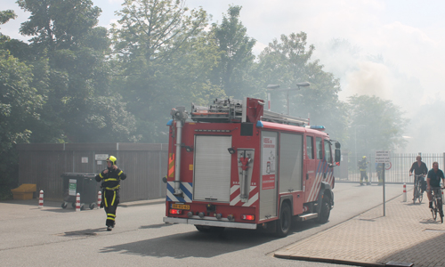 19 juni Veel rookontwikkeling bij uitslaande brand bij scoutingvereniging Binckhorstlaan Den Haag