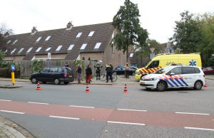 Fietsster lichtgewond bij aanrijding Derde Werelddreef Delft