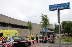 Scooterrijder gewond na aanrijding Ruys de Beerenbrouckstraat Delft