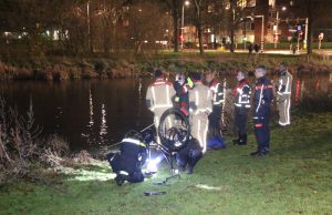 Zoekslagen na vondst fiets in water Professor Bosschapad Den Haag