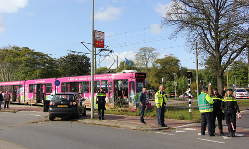 17 oktober Botsing tussen personenauto en tram Melis Stokelaan Den Haag
