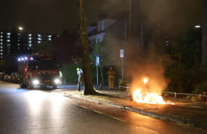 Scooter in brand gestoken Prinses Margrietsingel Rijswijk